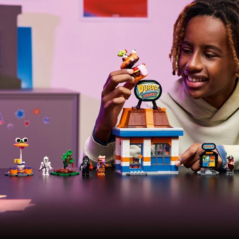 LEGO Fortnite Durrr Burger Restaurant Building Set