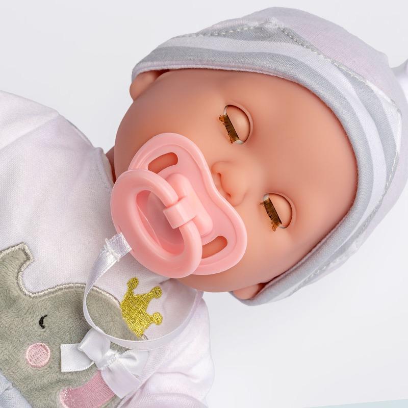 دمية بيبي ناعمة بملابس رمادية بعيون تفتح وتغلق