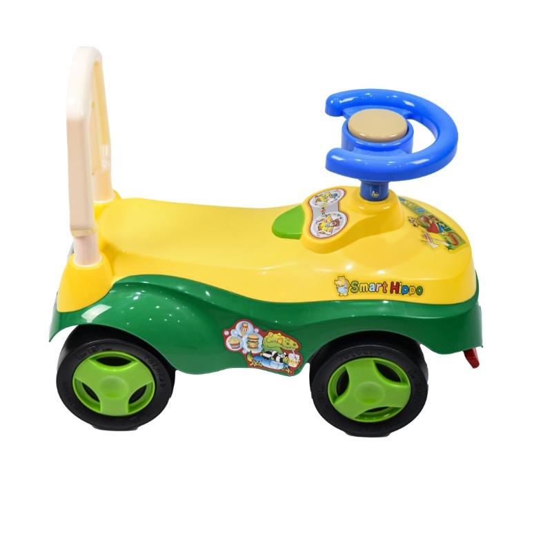 أملا - سيارة دفع لون أخضر
