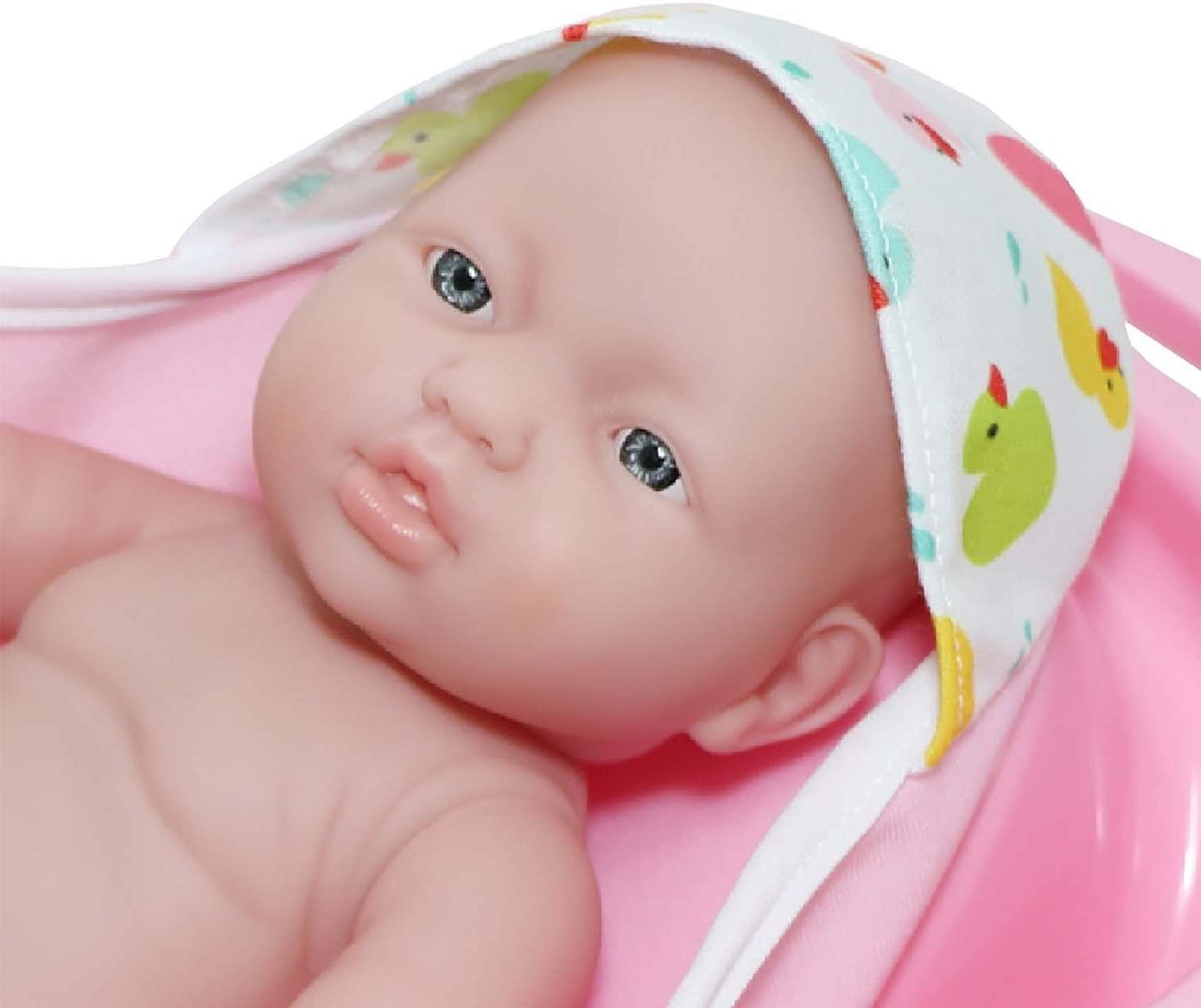 جي سي تويز - الدمية شبيهة الأطفال حديثي الولادة - وقت الاستحمام