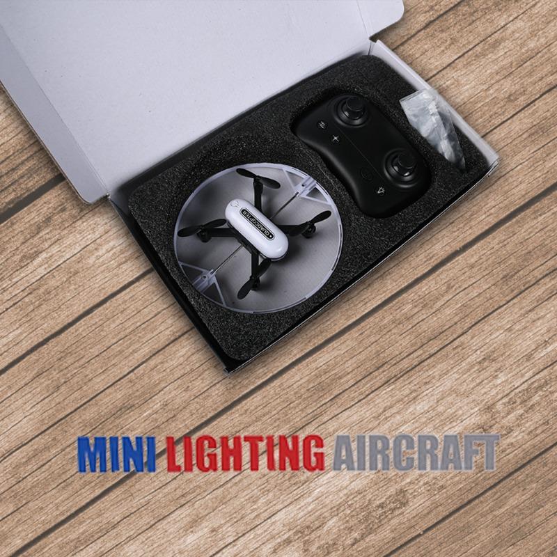 طائرة الدرون الدوارة - لون أبيض