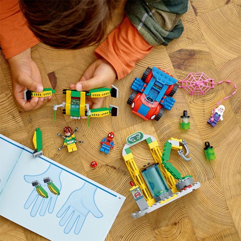 ليجو مارفل - سبايدر مان آت دوك أوكس لاب 131 قطعة