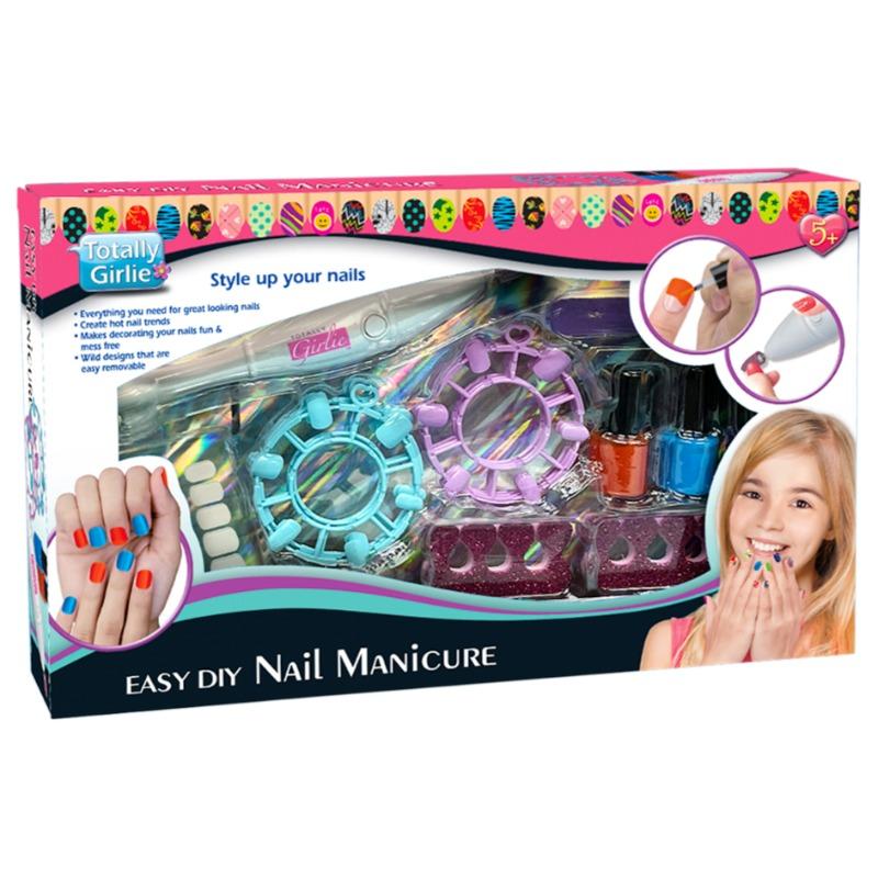 Totally Girlie Easy DIY Nail Manicure