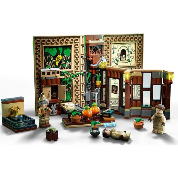 LEGO Harry Potter Hogwarts Moment Herbology Class (233 Pieces)