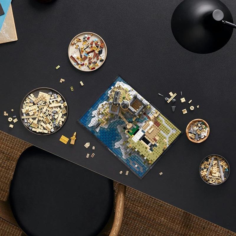 LEGO Harry Potter Hogwarts Castle and Grounds