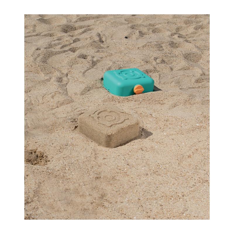 Hape - Sandy Chef Beach Cooking Play Set