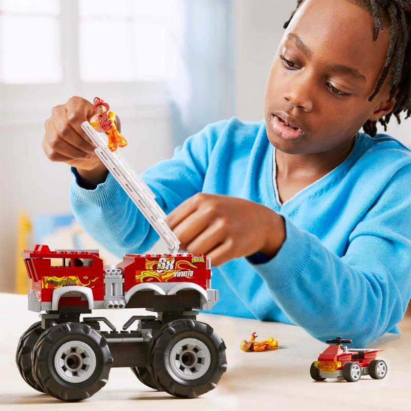 Hot Wheels HW 5-Alarm Monster Truck Building Set