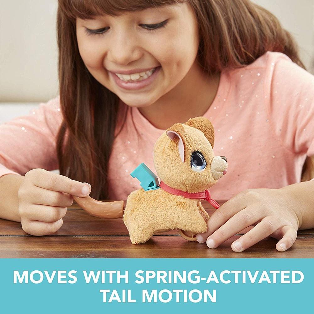 فوريل - الجرو المرح يمشي لون بني فاتح