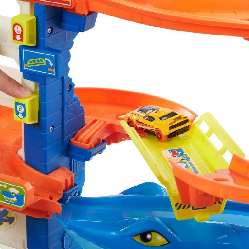 Hot Wheels City Shark Strike Rescue Race Track