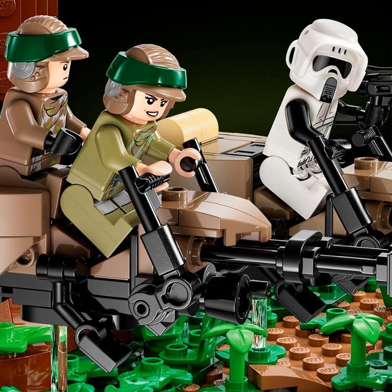 LEGO Endor Speeder Chase Diorama 75353