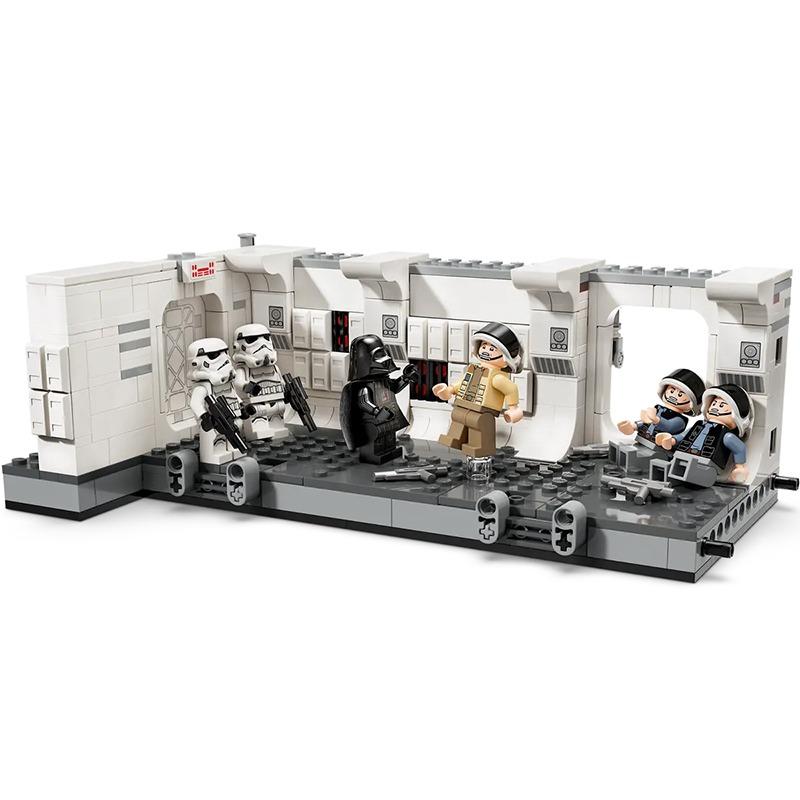 LEGO Boarding the Tantive IV