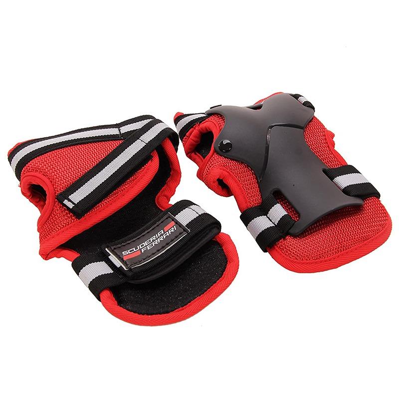 فيراري -طقم واقي حماية أسود - صغير