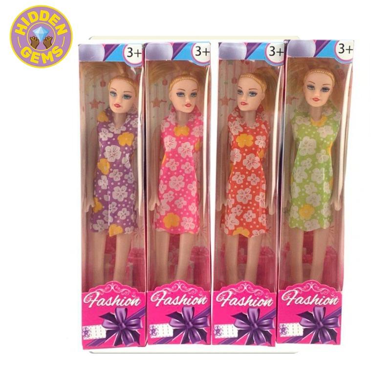 مجموعة دمي أزياء متنوعة