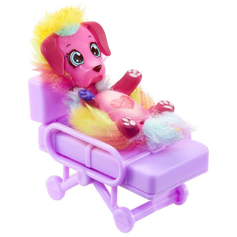 Little Live Pets Scruff-a-Luvs Surprise Vet Rescue Ambulance