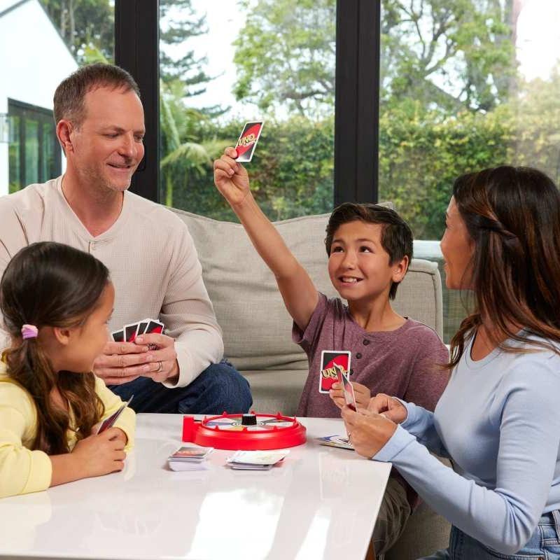 UNO Spin Puts a Different Spin On Classic UNO