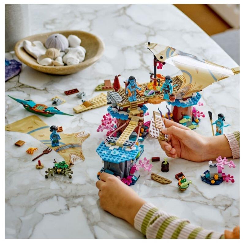 LEGO Avatar Metkayina Reef Home Building Toy Set - 528 Pcs 75578