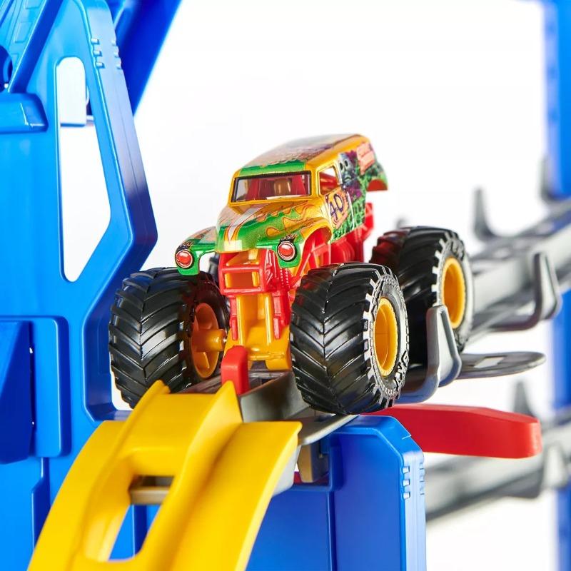 Monster Jam Trucks Garage Playset