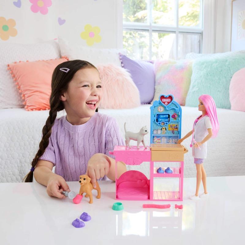 Barbie Fast Cast Veterinarian Clinic Playset.