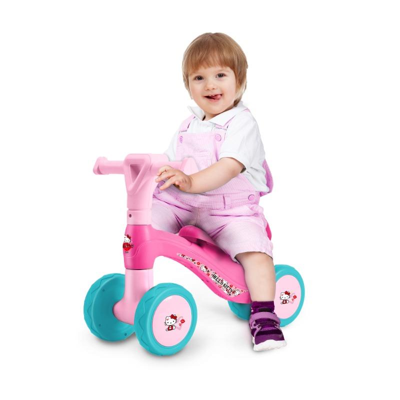 Sanrio Hello Kitty 4 Wheel Ride On