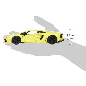 مايستو - سيارة لامبورغيني أفينتادور المعدنية