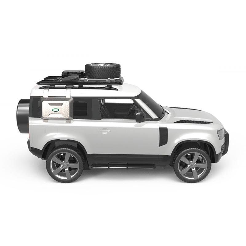 سيارة ديفندر بجهاز تحكم عن بعد