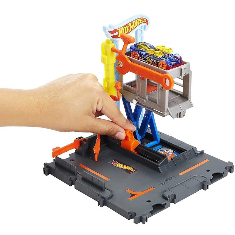 Hot Wheels City Tune Up Garage