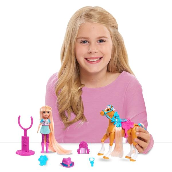 Winners Stable Oakley Doll with 11 Pcs