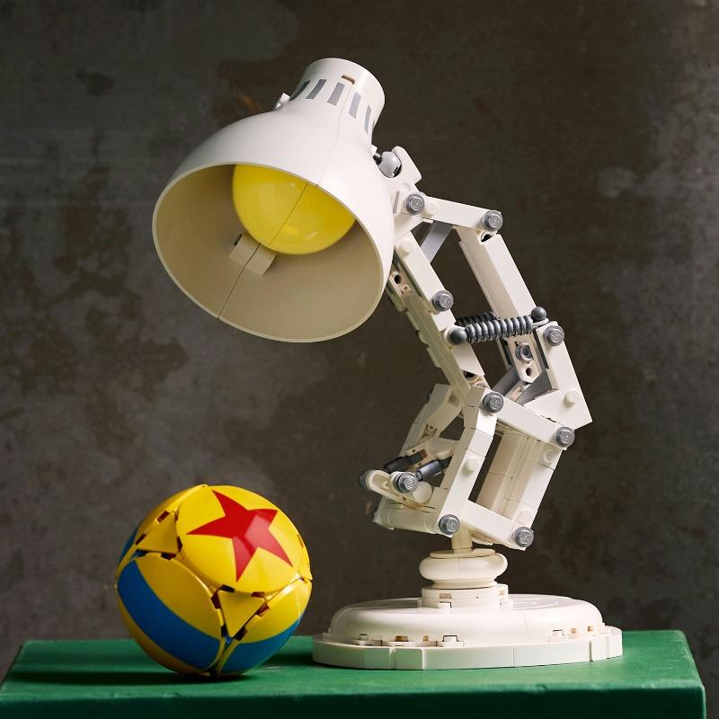 LEGO® Ideas - Disney Pixar Luxo Jr.