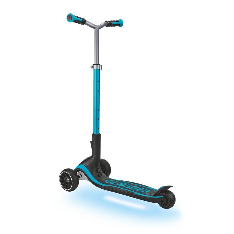 Globbler Ultimum Lights Scooter Aqua