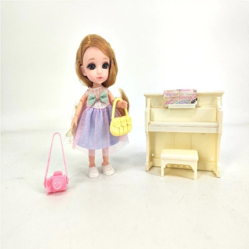 Sweet Annie Doll With Piano Set