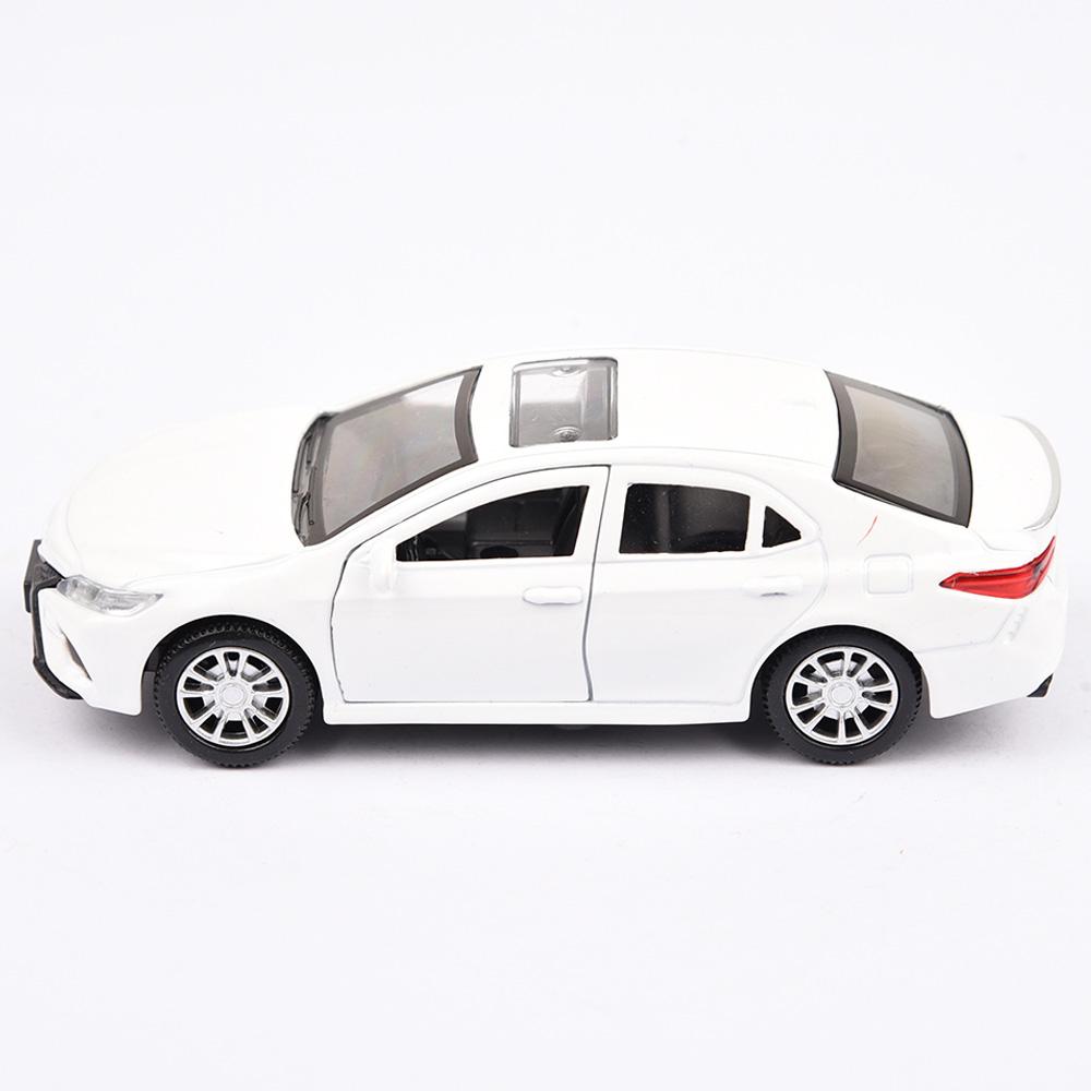 Dynamic Sports 1:36 Light And Sound Diecast Sport Car