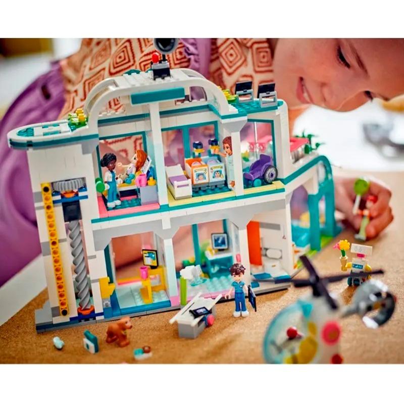 LEGO Heartlake City Hospital 42621