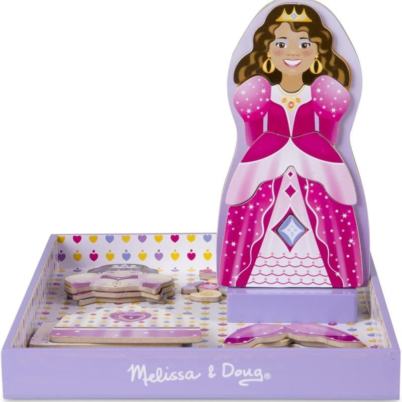 ميليسا آند دوج - اللباس المغناطيسي - التيجان والعباءات