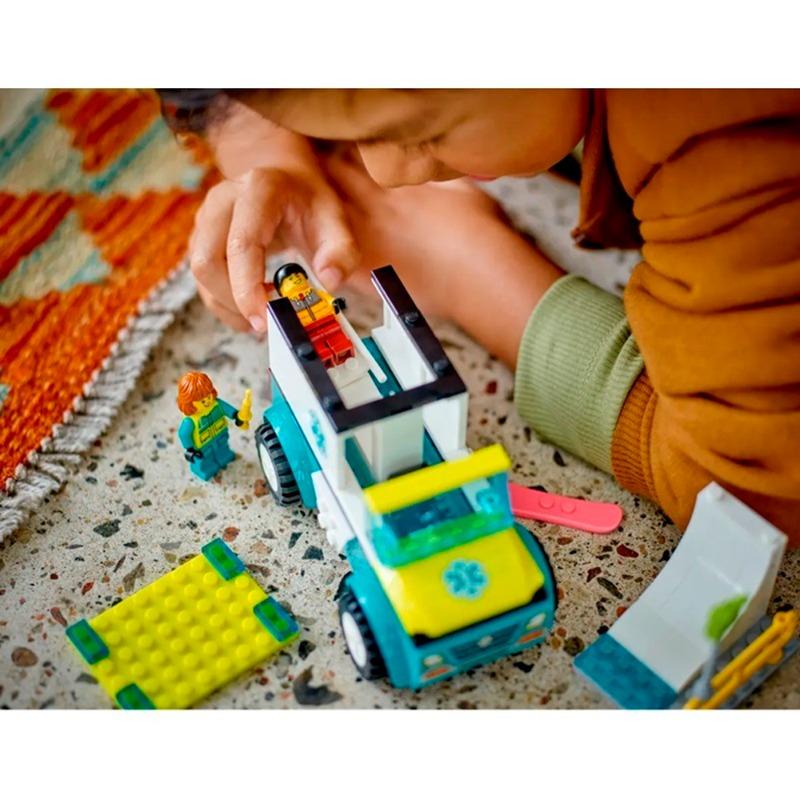 LEGO Emergency Ambulance And Snow 60403