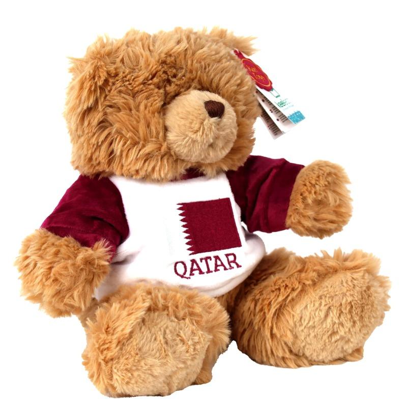 دب قطري بني صديق للبيئة