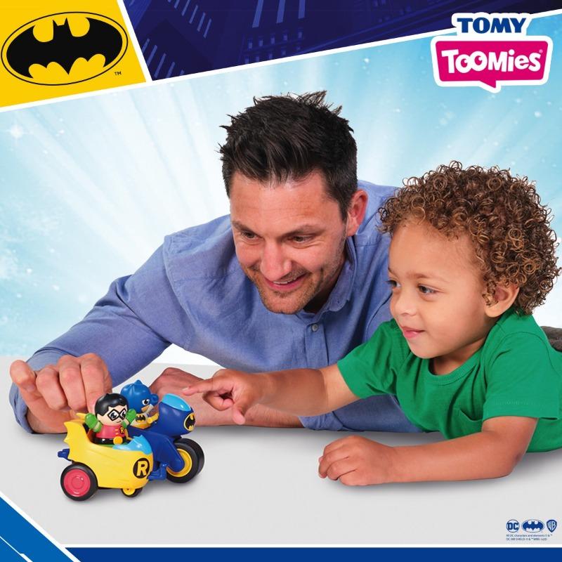 تومي - توميز شخصية دي سي كوميكس باتمان 2 في 1 باتسيكل
