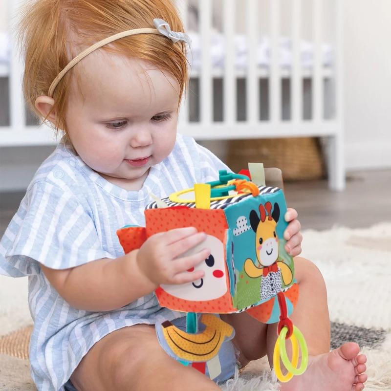 Infantino Discovery Cube Peek And Seek Sensory