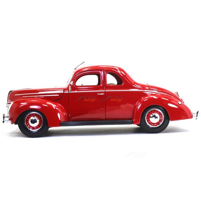 Maisto Scale Cast 1939 Ford Deluxe Coupe