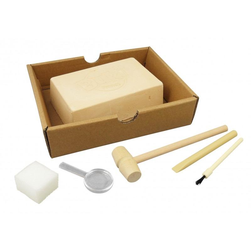 Buki - Rocks And Minerals Dig Kit