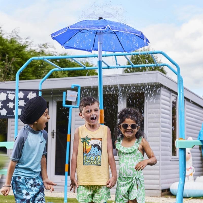 Plum Water Park Umbrella Fountain