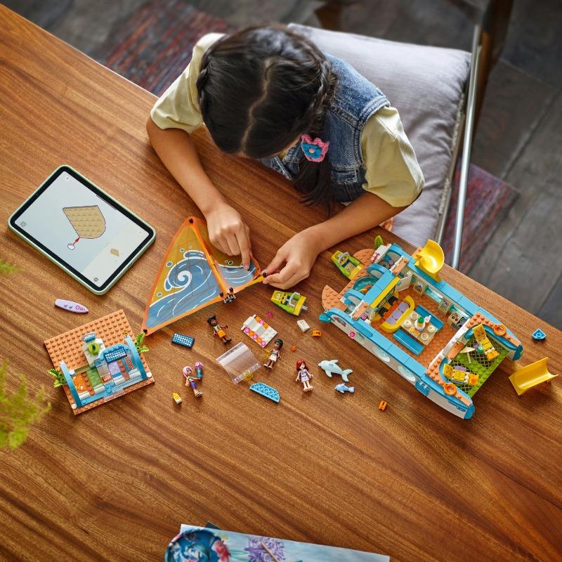 ليجو فريندز – مغامرة القارب السياحي