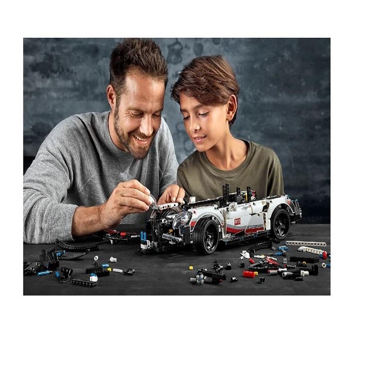 Lego Technic Porsche 911 RSR