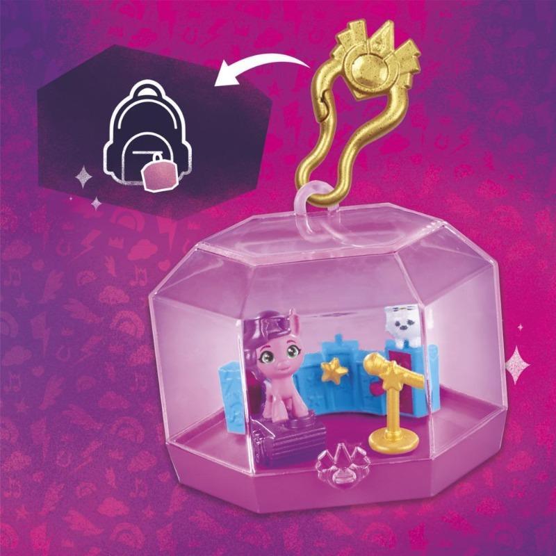 My Little Pony Mini World Magic Crystal Keychain - Princess Pipp Petals