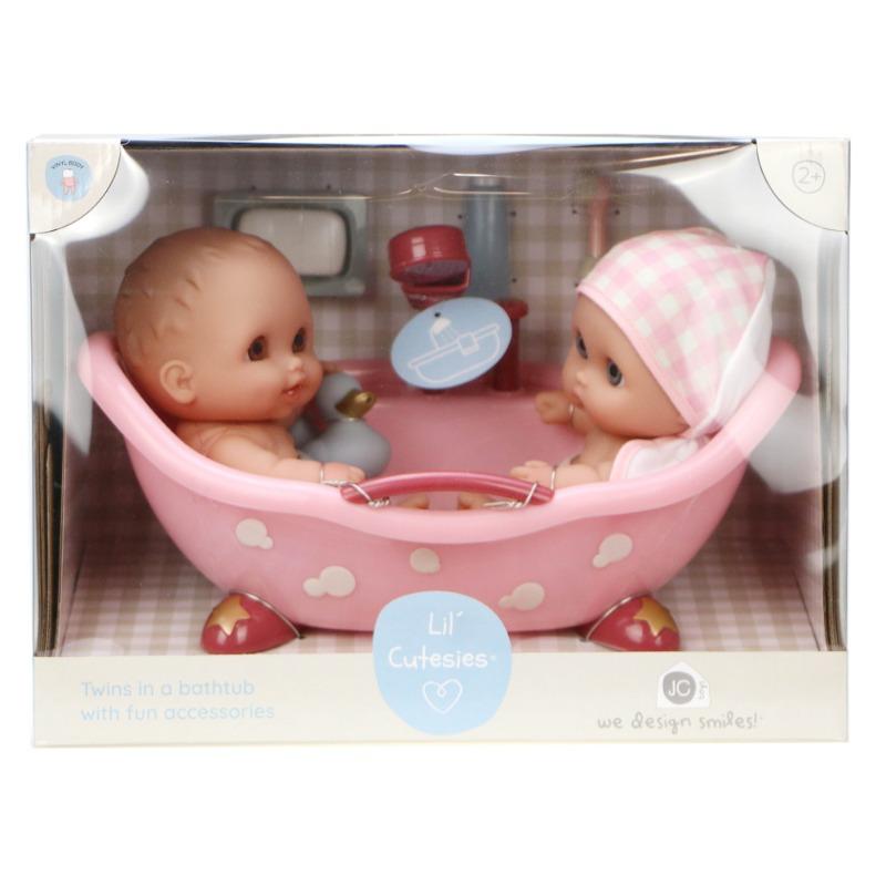 مجموعة دمى التوأم الصغيرة مع حوض استحمام وإكسسوارات