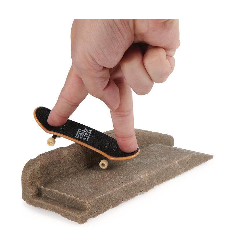 Tech Deck DIY Concrete Reusable Modeling Playset