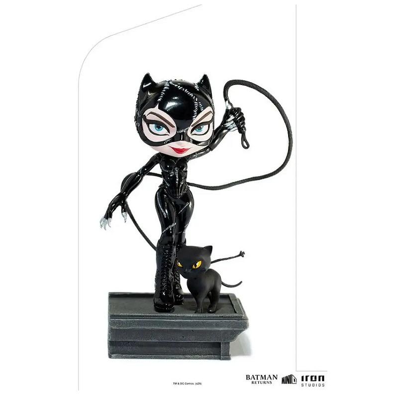 مينيكو - شخصية كات ومان