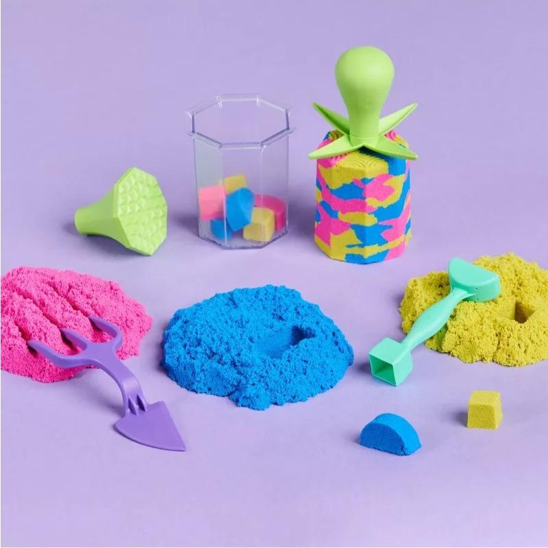 Kinetic Sand Squish and Create
