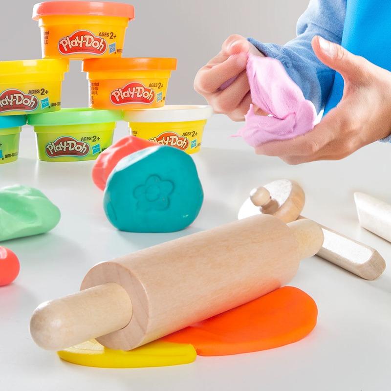 Play-Doh Children's Seating Group with Modelling Accessories
