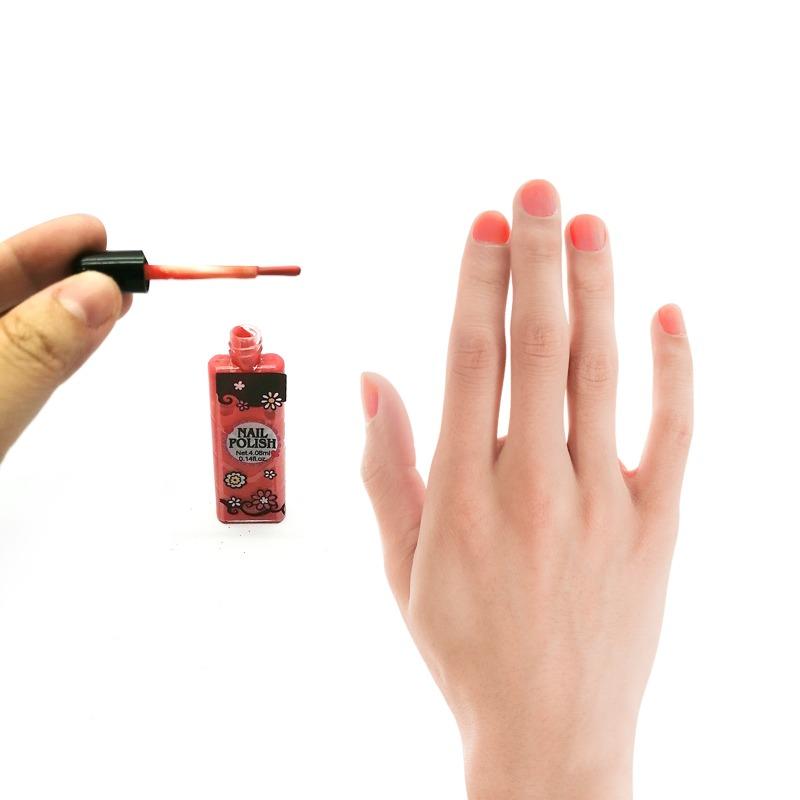 Sparkle And Gliter Make Up And nails Polish Set
