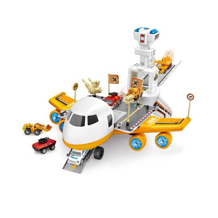 لعبة طائرة النقل مع الضوء والموسيقى